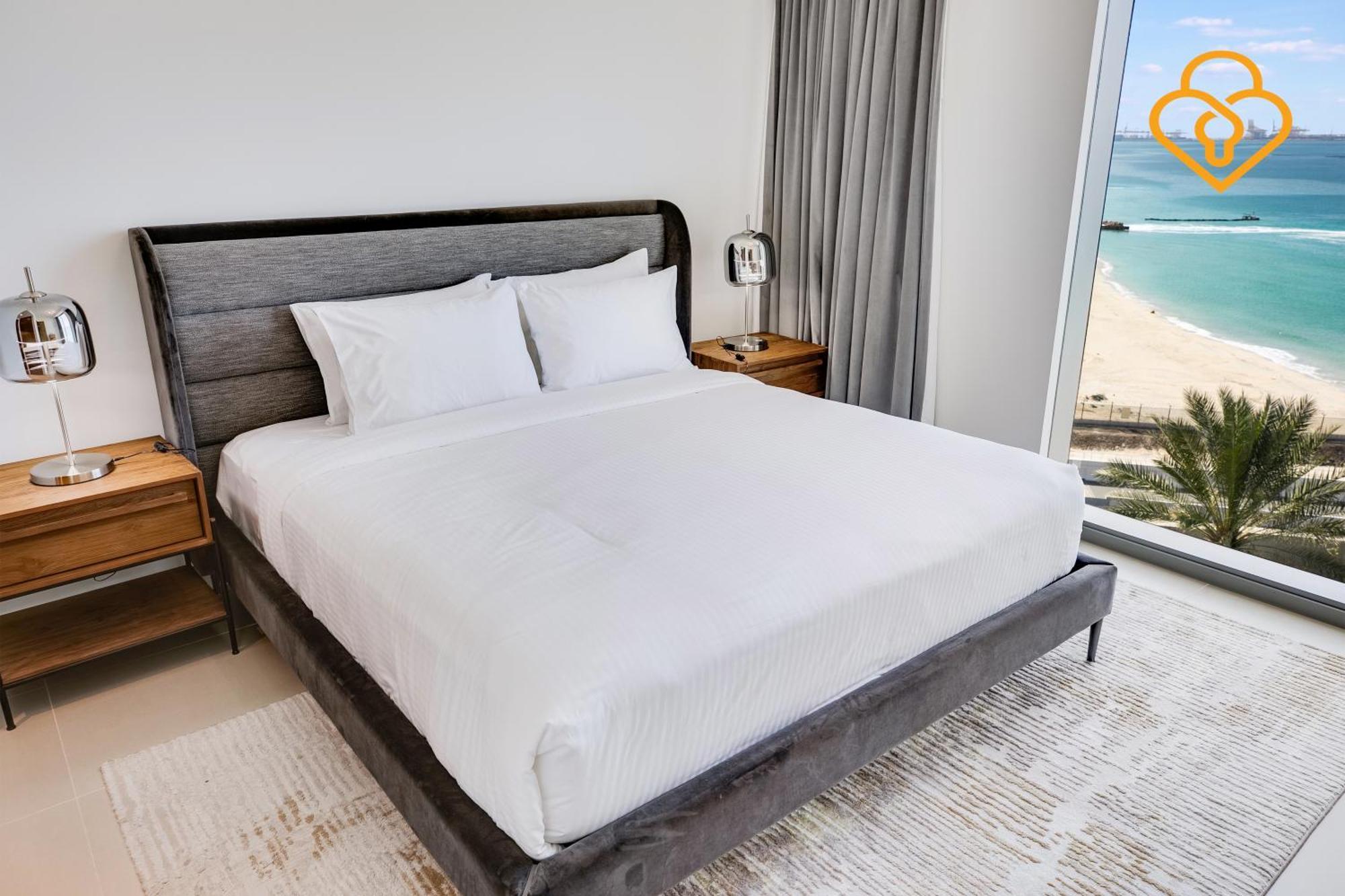 Keysplease Fascinating Seaviews! 2 B/r Luxury 52/42, Marina Apartment